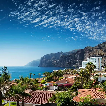 Eden Coastal Retreat *